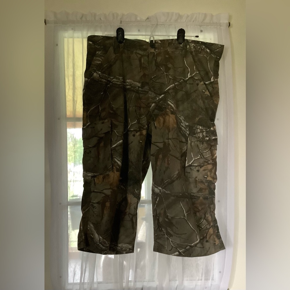 Realtree Men’s Long Cargo Shorts
